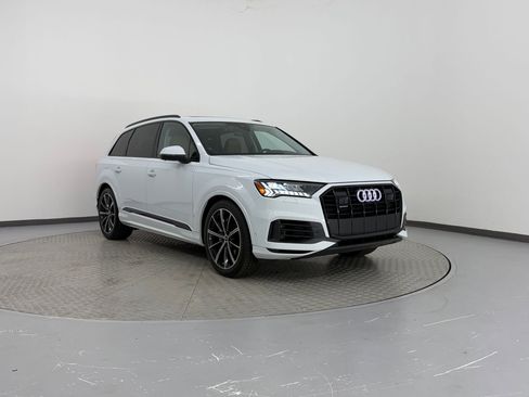 Used 2024 Audi Q7 3.0T Prestige AWD/4WD image 7