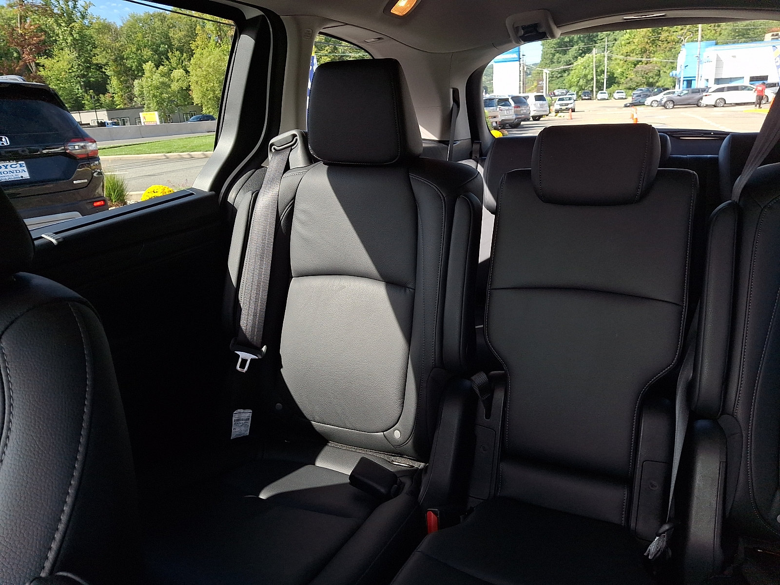 Certified 2025 Honda Odyssey EX-L image 18