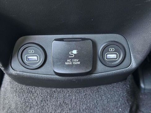 Used 2023 Hyundai Santa Fe Limited AWD/4WD image 14