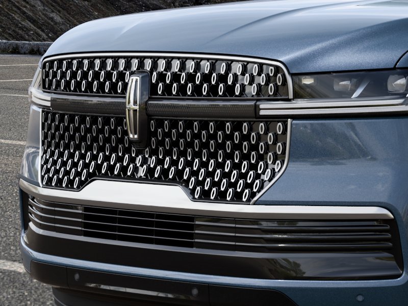 New 2027 Lincoln Navigator Reserve AWD/4WD image 17