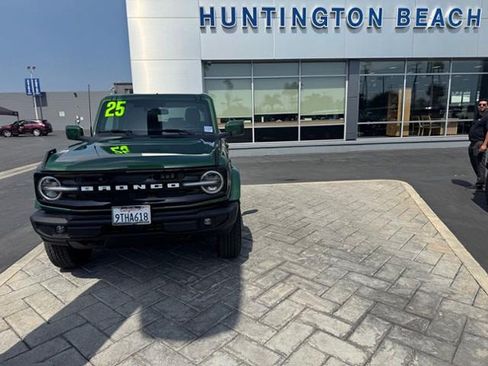 Used 2025 Ford Bronco Outer Banks AWD/4WD image 21