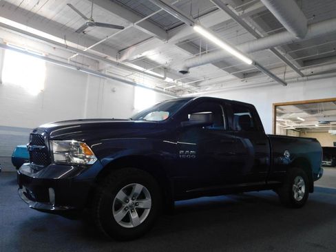 Used 2016 RAM 1500 Express AWD/4WD image 8