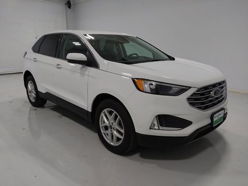Used 2022 Ford Edge SEL w/ Convenience Package image 13