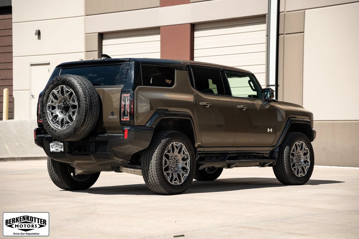 Used 2024 GMC Hummer EV 3X AWD/4WD image 3