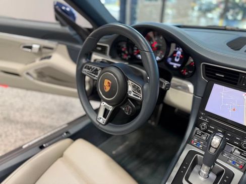Used 2017 Porsche 911 Carrera S RWD image 28
