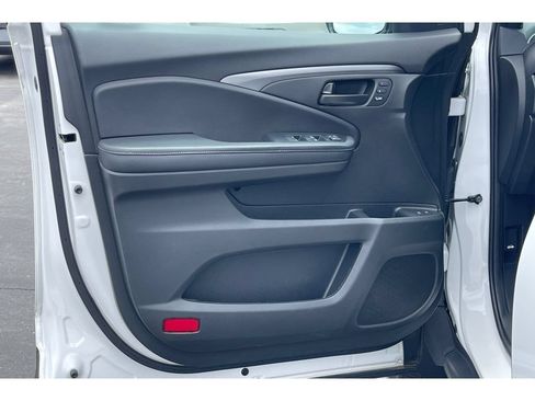 Certified 2023 Honda Passport EX-L image 11