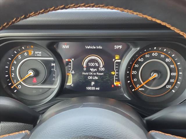 Used 2024 Jeep Gladiator Mojave w/ Technology Group AWD/4WD image 11