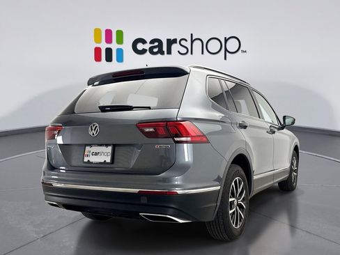 Used 2021 Volkswagen Tiguan SE w/ Panoramic Sunroof Package image 5