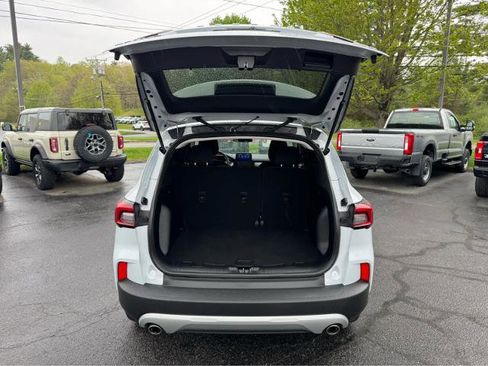 Certified 2025 Ford Escape Active w/ Cold Weather Package AWD/4WD image 5