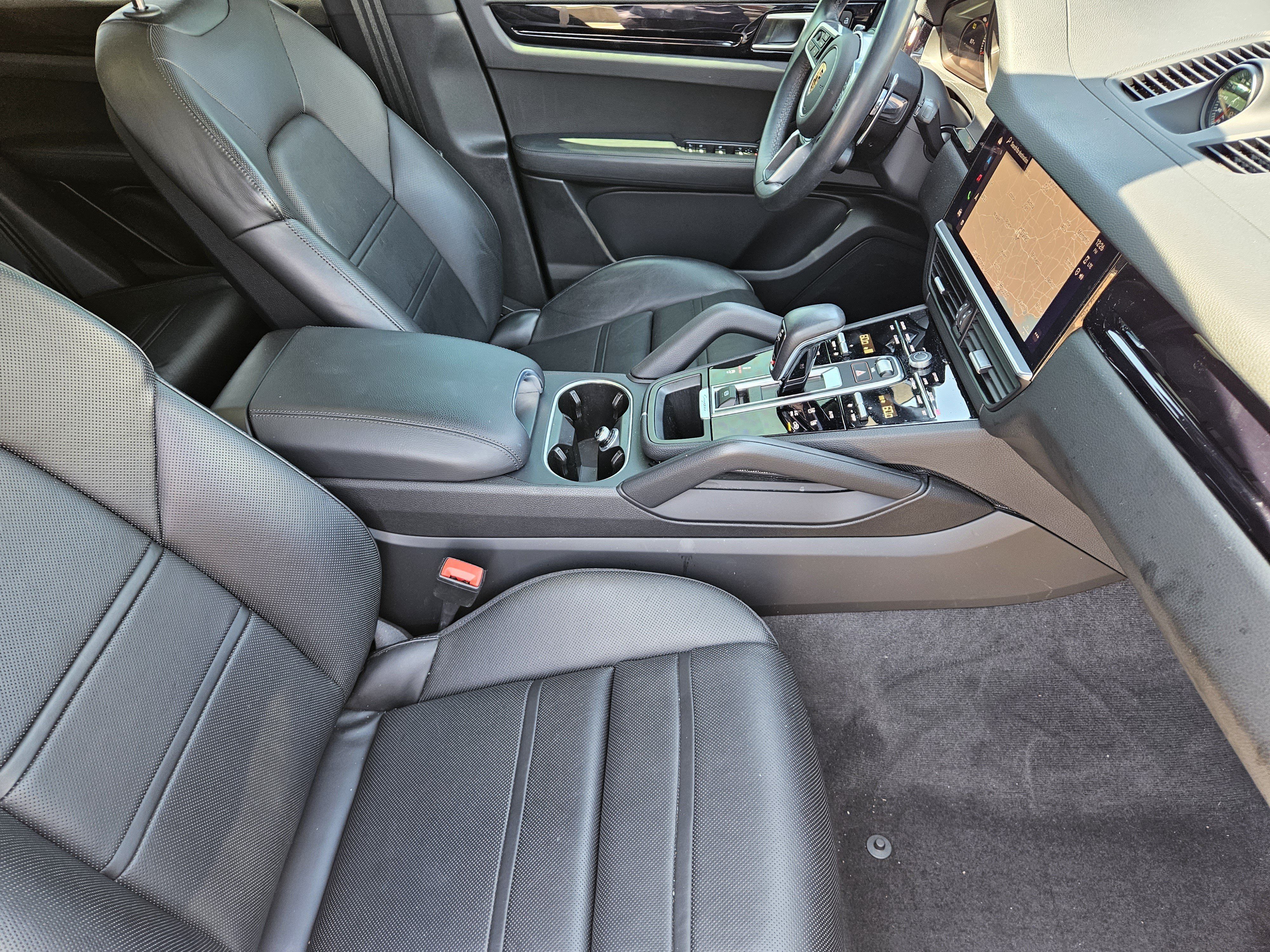 Certified 2023 Porsche Cayenne Coupe AWD/4WD image 15