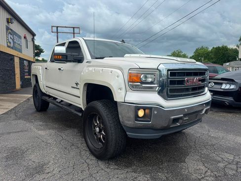 Used 2015 GMC Sierra 1500 SLT w/ SLT Preferred Package AWD/4WD image 7