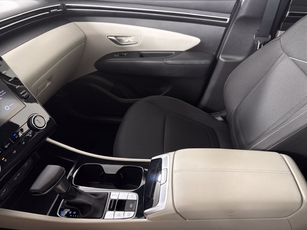 Certified 2024 Hyundai Tucson SE FWD image 21