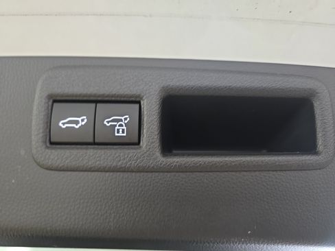 Used 2023 Toyota Venza Nightshade AWD/4WD image 29