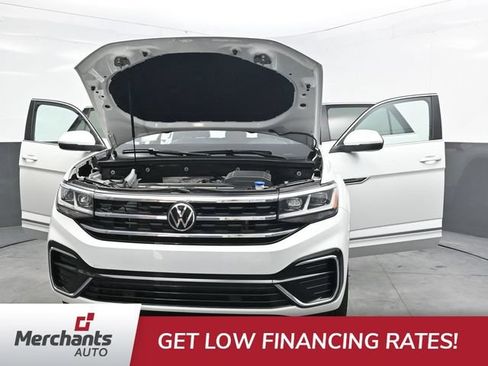Used 2022 Volkswagen Atlas Cross Sport SEL R-Line AWD/4WD image 45