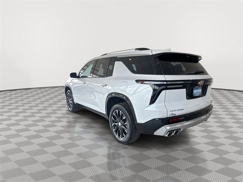 Certified 2024 Chevrolet Traverse RS image 8