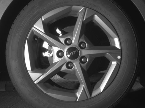 Used 2025 Kia K4 LXS image 15