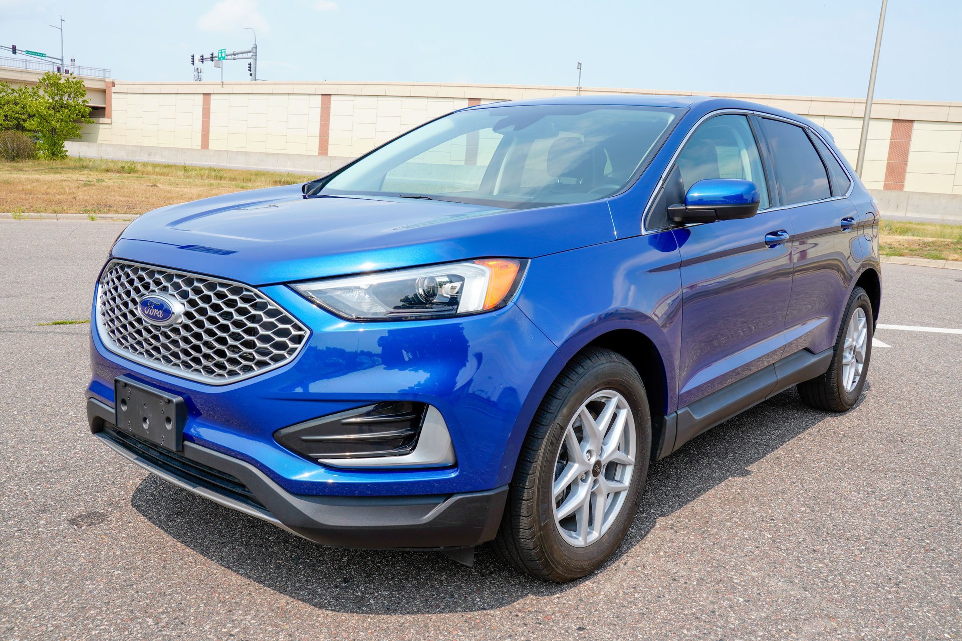 Used 2023 Ford Edge SEL AWD/4WD image 8