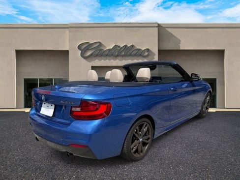 Used 2016 BMW M235i Convertible RWD image 3