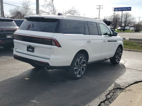 New 2026 Lincoln Navigator Black Label AWD/4WD image 4