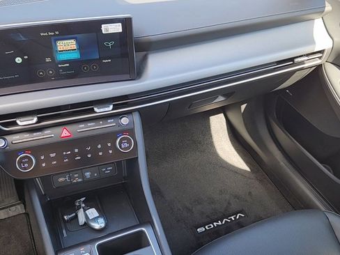 New 2025 Hyundai Sonata Limited image 6