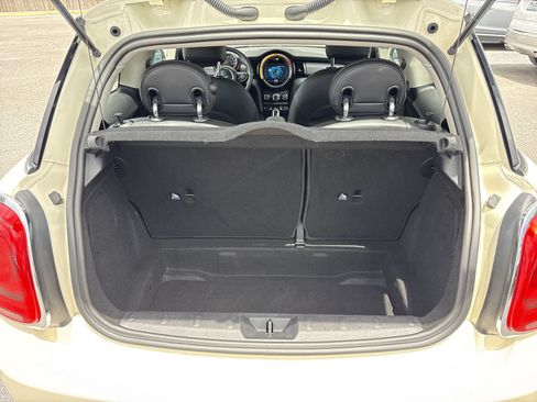 Used 2021 MINI Cooper 2-Door Hardtop FWD image 27