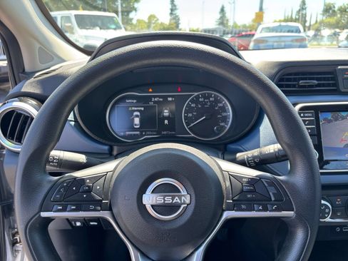 Used 2025 Nissan Versa SV FWD image 25