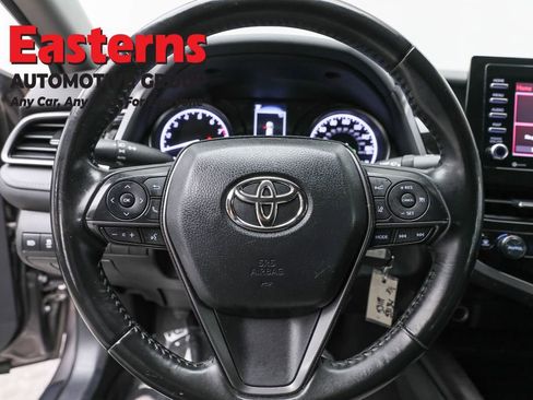 Used 2023 Toyota Camry SE FWD image 10