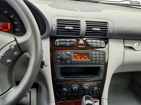 Used 2003 Mercedes-Benz C 240 Sedan image 17