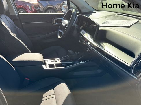 New 2026 Kia Sorento EX AWD/4WD image 18