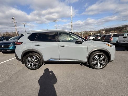 Certified 2021 Nissan Rogue SL w/ Premium Package image 4