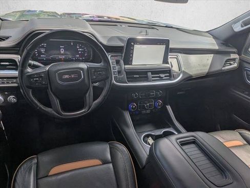 Used 2022 GMC Yukon XL AT4 w/ Technology Package AWD/4WD image 15