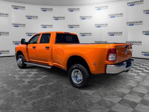 Used 2024 RAM 3500 Tradesman w/ Chrome Appearance Group AWD/4WD image 3