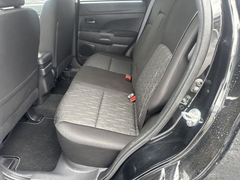 Used 2025 Mitsubishi Outlander Sport ES AWD/4WD image 13