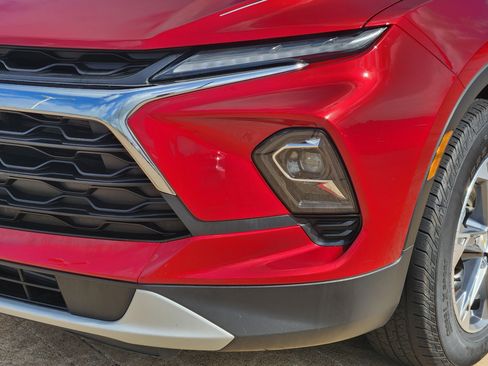 Certified 2024 Chevrolet Blazer LT w/ Convenience Package FWD image 10