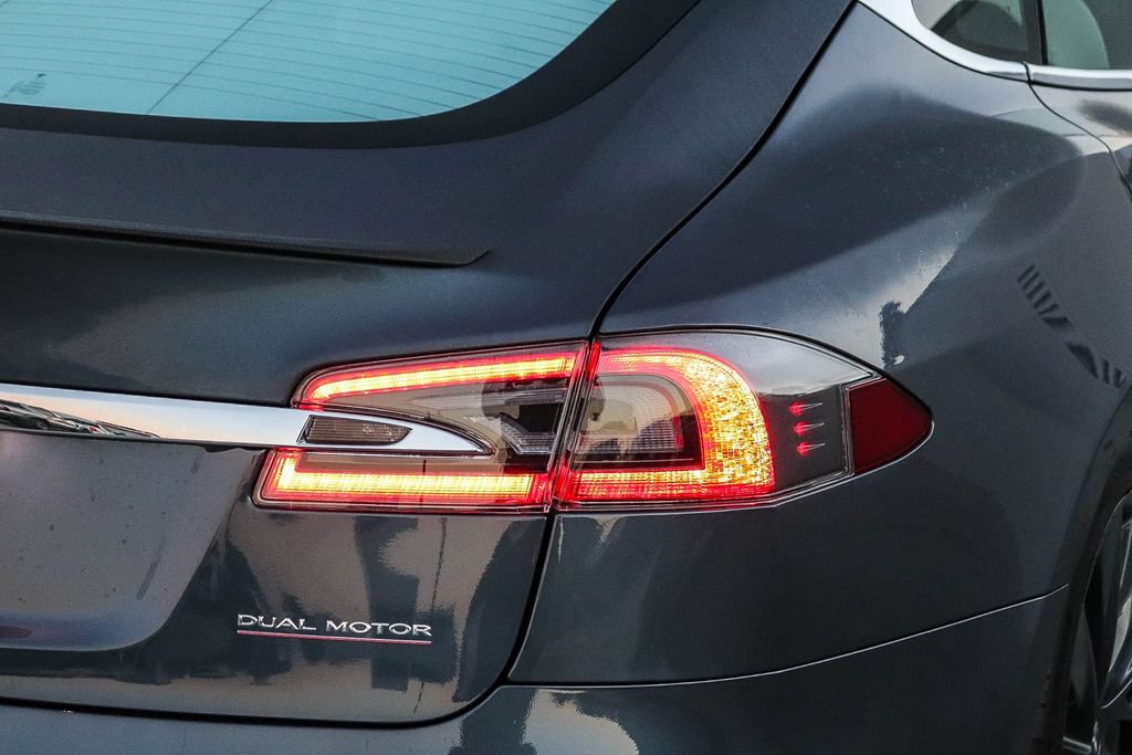 Used 2020 Tesla Model S Performance AWD/4WD image 10