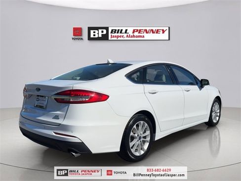 Used 2020 Ford Fusion SE image 5