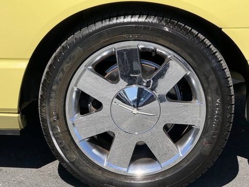 Used 2002 Ford Thunderbird RWD image 12