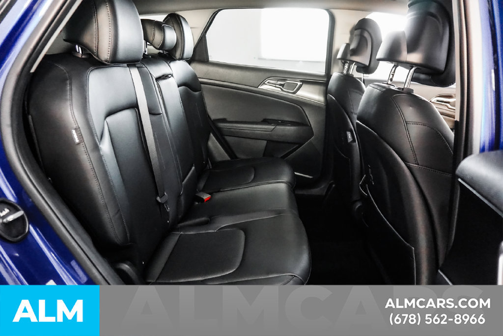 Used 2025 Kia Sportage EX FWD image 19