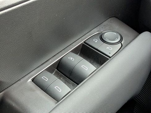 Used 2025 Chevrolet Colorado Z71 w/ Technology Package image 25