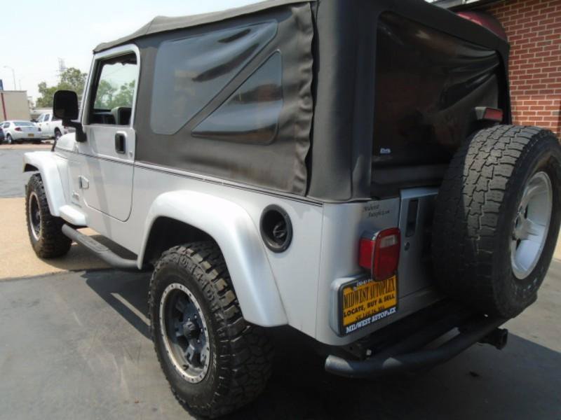 Used 2005 Jeep Wrangler Unlimited AWD/4WD image 6
