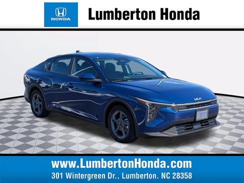 Used 2025 Kia K4 FWD image 1