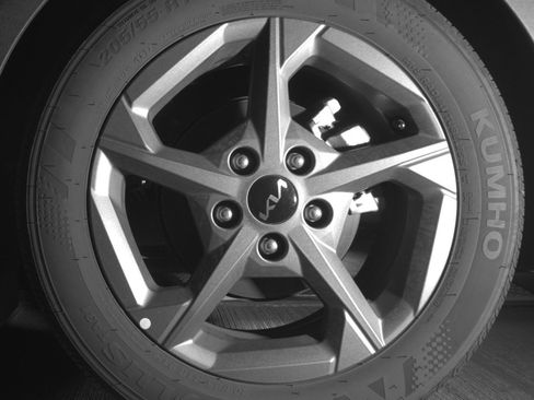 Used 2025 Kia K4 LXS image 14