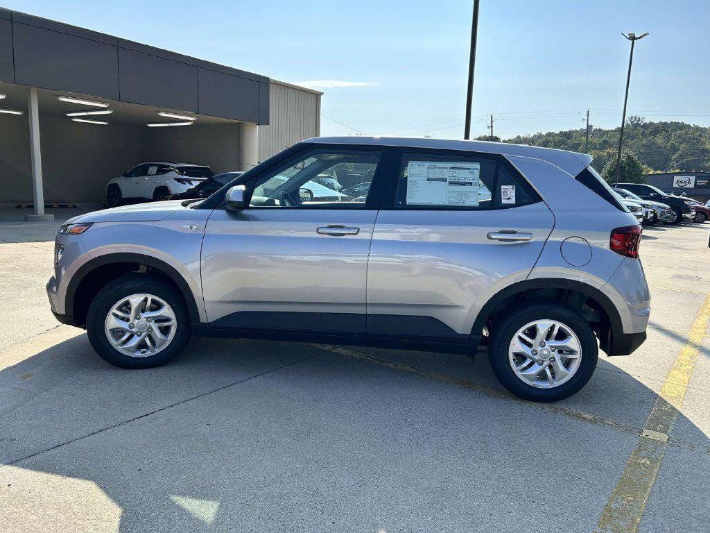 New 2026 Hyundai Venue SE FWD image 46