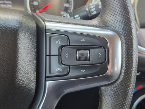 Used 2025 Chevrolet Blazer LT FWD image 22