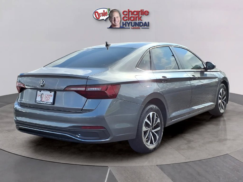 Used 2024 Volkswagen Jetta S FWD image 5