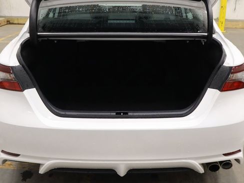 Used 2023 Toyota Camry SE image 13