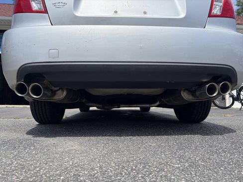 Used 2011 Subaru Impreza 2.5i AWD/4WD image 6