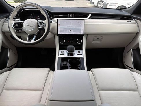 Used 2026 Jaguar F-PACE R-Dynamic S AWD/4WD image 13
