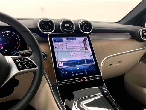 Certified 2023 Mercedes-Benz GLC 300 image 26