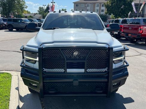 Used 2022 RAM 3500 Laramie AWD/4WD image 4